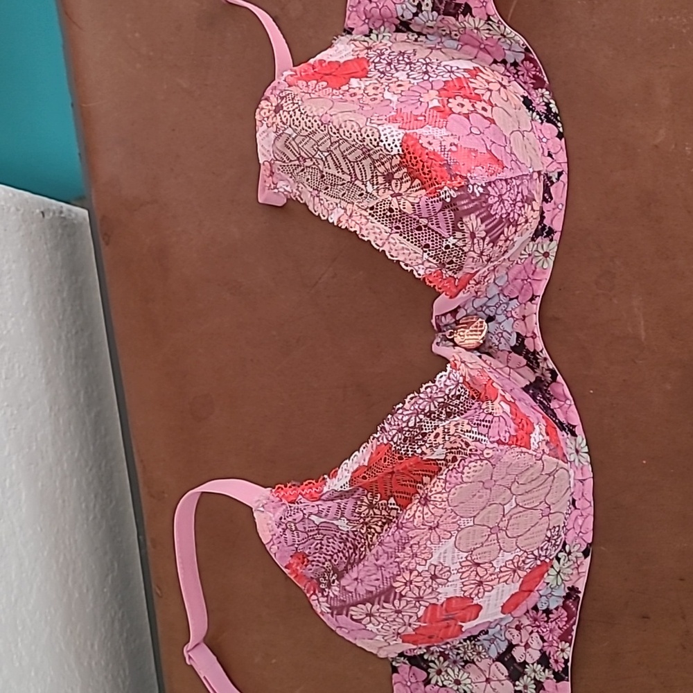 Savage Fenty Bra & Panty Set. Pink with flowers.